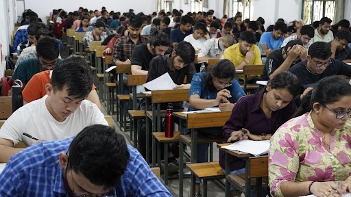 CSAT mock test, Edmund Hillary, IAS Prelims Mock Test, UPSC Prelims, UPSC Prelims Mock Test 2023, UPSC Prelims syllabus, UPSC Prelims Test Series, UPSC Test series, Vision IAS Abhyaas 2023, Vision IAS Prelims Test Series